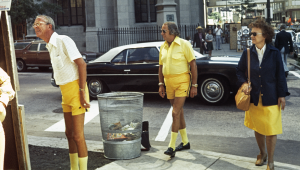 Untitled, Chicago IL, August 1976. © Estate of Vivian Maier, Courtesy of Maloof Collection and Howard Greenberg Gallery, NY.