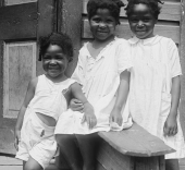 Harris & Ewing, photographer. African American children. United States, None. [Between 1915 and 1923] Photograph. https://www.loc.gov/item/2016885266/.